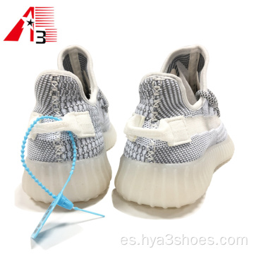 Zapatos Yeezy de moda para hombres